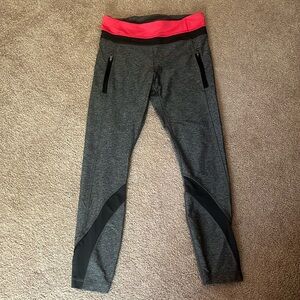Lululemon athletic leggings with zipper pockets
